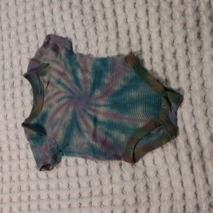 Tie dyed bodysuit, Faded Glory, size 0-3 months